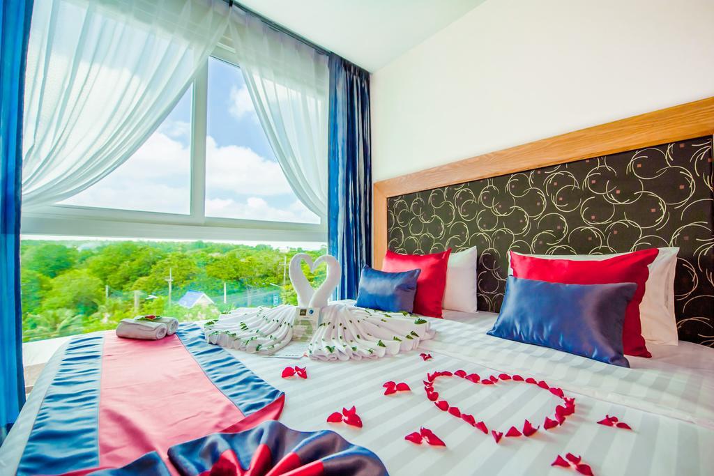 Grand Nai Harn Suites Rawai Экстерьер фото