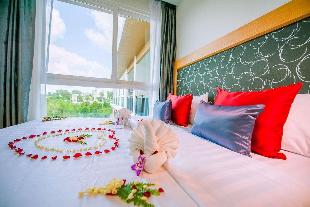 Grand Nai Harn Suites Rawai Экстерьер фото